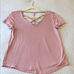 pink t shirt